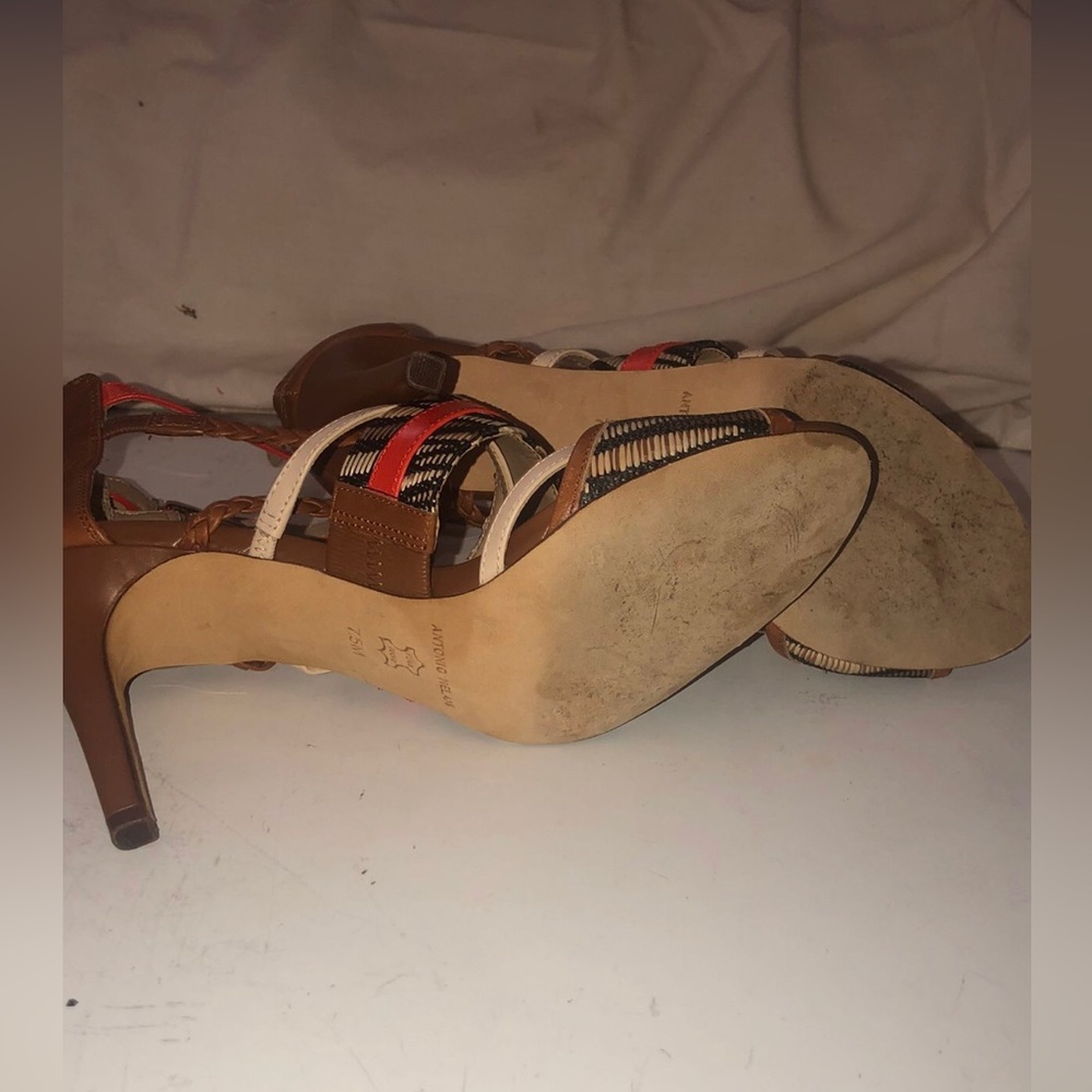 Printed Heels - Picture 4 of 5